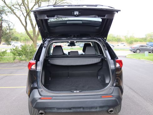 Certified 2025 Toyota RAV4 XLE FWD image 6