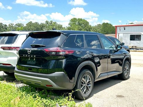 Used 2023 Nissan Rogue S FWD image 5