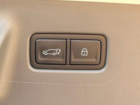 Used 2025 Hyundai Santa Fe Calligraphy FWD image 15