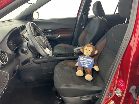 Used 2023 Nissan Kicks SR w/ Interior Electronics Package image 17