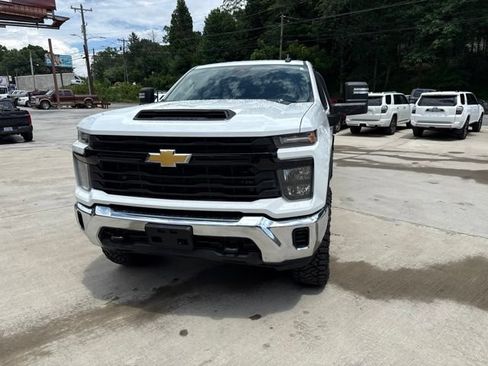 Used 2024 Chevrolet Silverado 2500 W/T w/ WT Convenience Package AWD/4WD image 16
