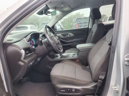 Used 2021 Chevrolet Traverse LT FWD image 21
