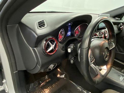 Used 2015 Mercedes-Benz CLA 250 4MATIC w/ Sport Package Plus image 32