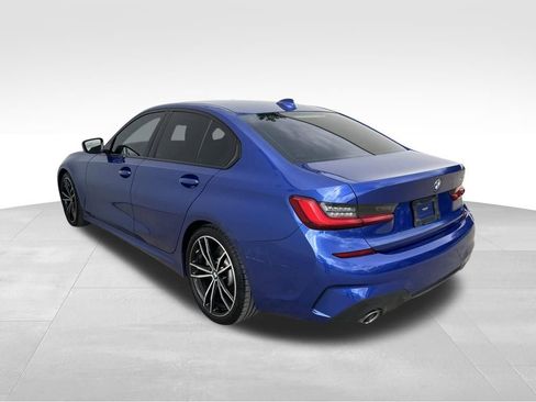 Used 2020 BMW 330i Sedan w/ M Sport Package RWD image 8