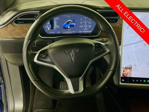 Used 2018 Tesla Model X 75D AWD/4WD image 11