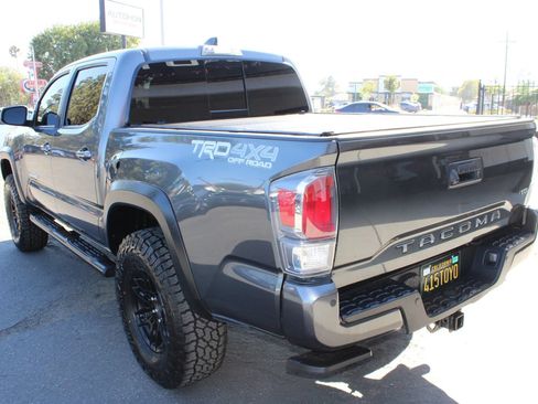 Used 2021 Toyota Tacoma TRD Off-Road w/ Technology Package AWD/4WD image 36