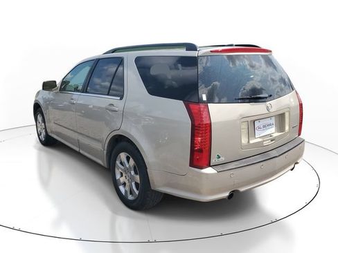 Used 2008 Cadillac SRX w/ Utility Package RWD image 3