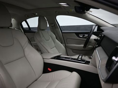 Used 2023 Volvo S60 B5 Ultimate w/ Protection Package Premier FWD image 30