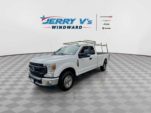 Used 2022 Ford F250 XL w/ Power Equipment Group RWD image 4