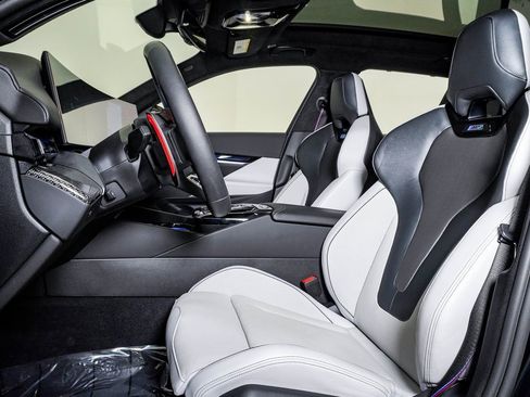 Used 2025 BMW M5 Touring w/ M Driver's Package image 21