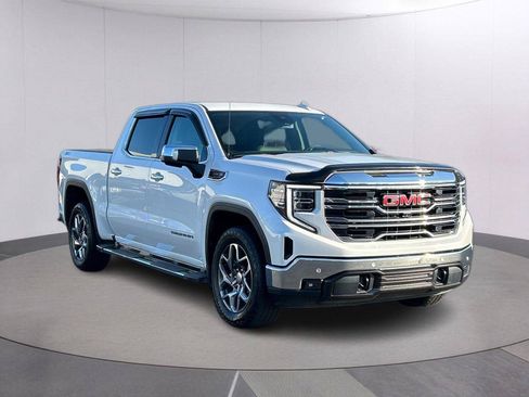 Used 2024 GMC Sierra 1500 SLT w/ SLT Premium Plus Package AWD/4WD image 8