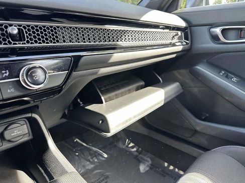 Certified 2025 Honda Civic Sport image 29