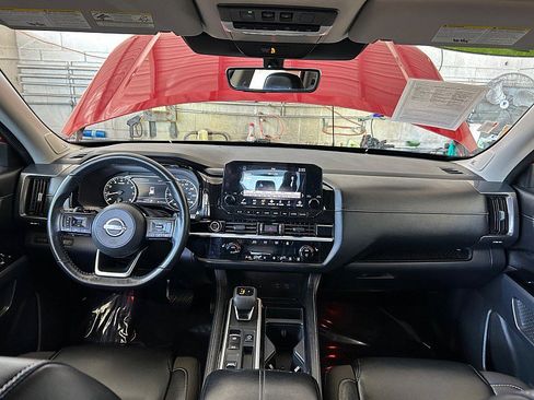 Used 2023 Nissan Pathfinder SL w/ SL Premium Package image 27