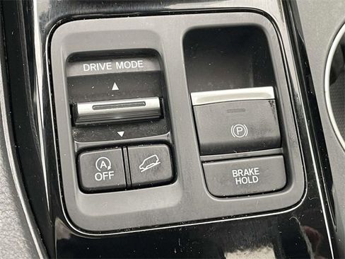 Used 2025 Honda Pilot Touring image 42