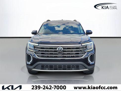 Used 2024 Volkswagen Atlas SE FWD image 2
