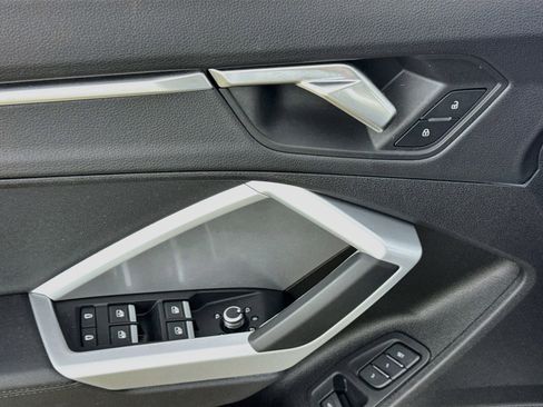 Used 2024 Audi Q3 2.0T Premium image 20