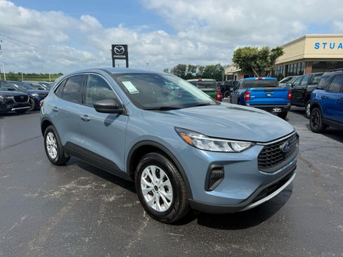 Used 2024 Ford Escape Active AWD/4WD image 1