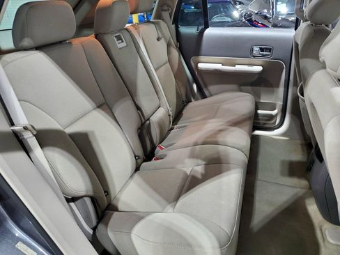 Used 2010 Ford Edge SEL FWD image 17