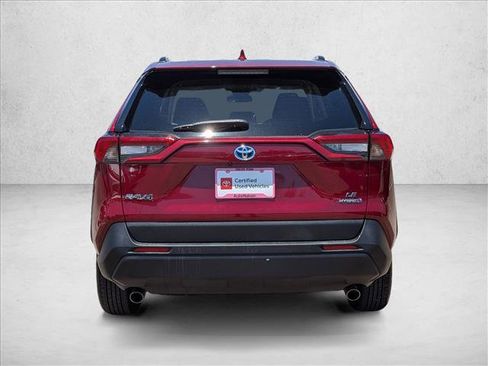 Used 2024 Toyota RAV4 LE AWD/4WD image 7
