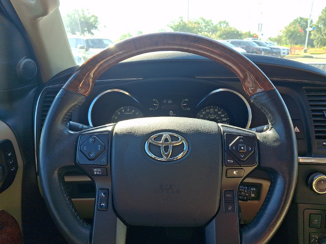 Used 2018 Toyota Sequoia Platinum AWD/4WD image 20