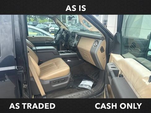 Used 2015 Ford F250 Lariat w/ Lariat Interior Package AWD/4WD image 4