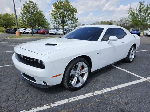 Used 2018 Dodge Challenger R/T w/ Sound Group image 14