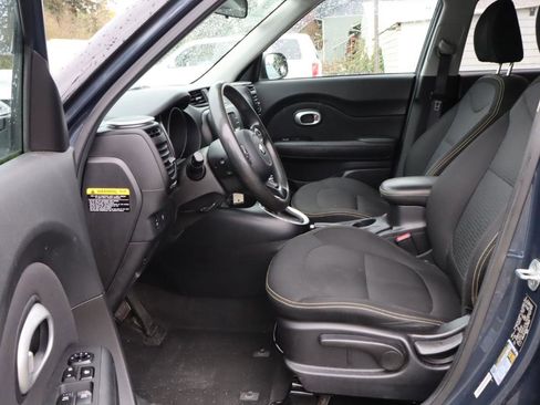 Used 2014 Kia Soul + w/ UVO w/Eservices Package image 6