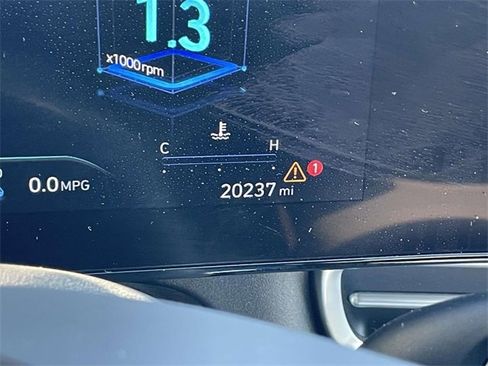 Certified 2024 Hyundai Elantra SEL w/ Convenience Package image 21