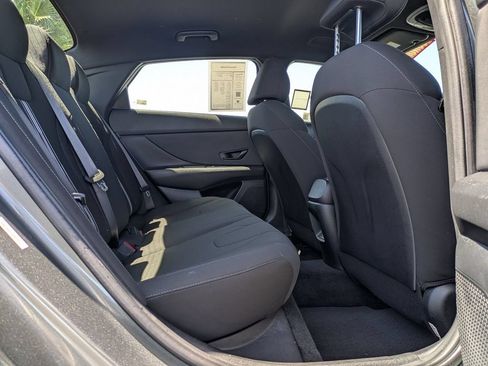 Used 2025 Hyundai Elantra Sport FWD image 12