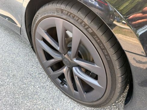 Used 2021 Tesla Model S Plaid AWD/4WD image 7