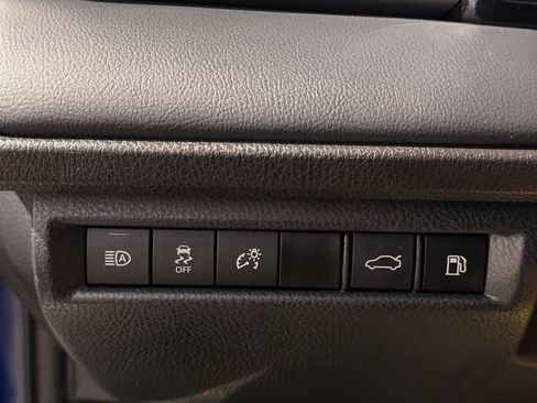 Used 2025 Toyota Camry XSE FWD image 19