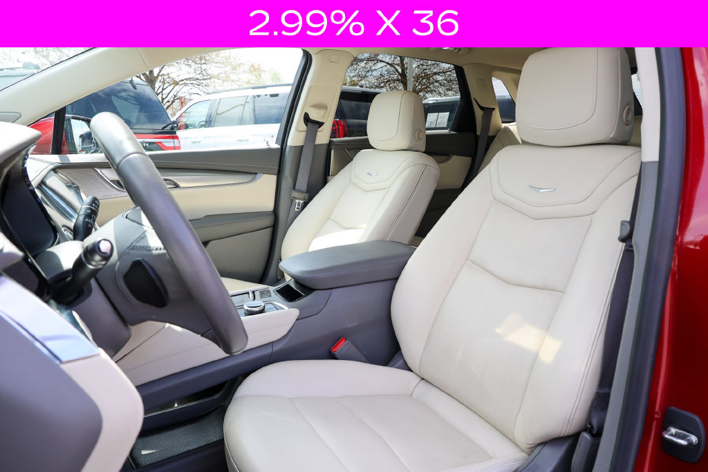 Used 2021 Cadillac XT5 Premium Luxury w/ LPO, Floor Liner Package AWD/4WD image 36