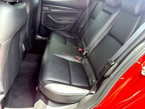 Used 2024 MAZDA MAZDA3 s FWD image 25