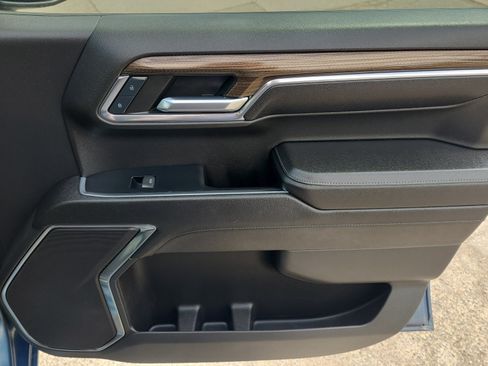 Used 2024 Chevrolet Silverado 1500 LT RWD image 31