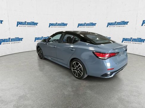Used 2024 Nissan Sentra SR w/ SR Premium Package FWD image 8