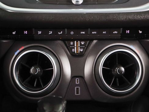 Used 2019 Chevrolet Blazer LT image 20