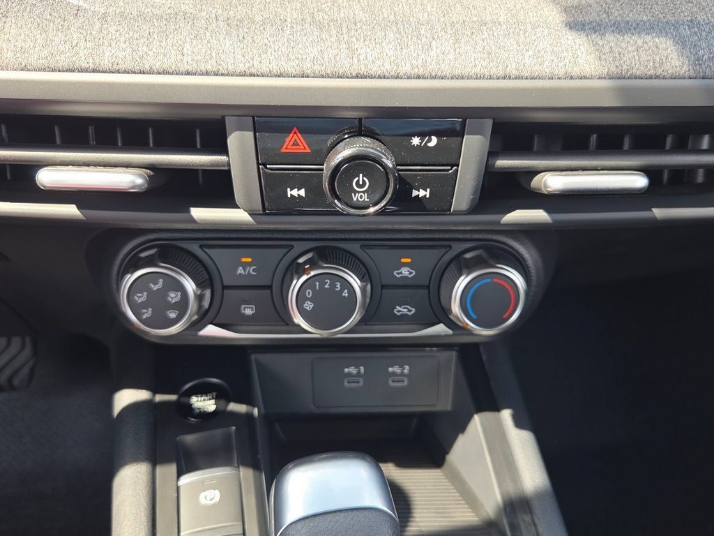 New 2027 Nissan Kicks S FWD image 19