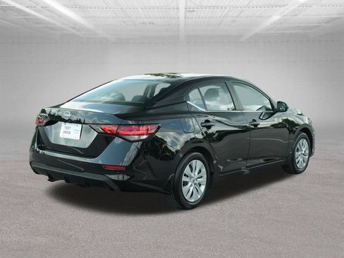 Used 2025 Nissan Sentra S FWD image 8