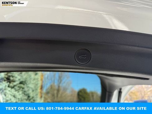 Used 2023 Tesla Model Y Long Range image 33