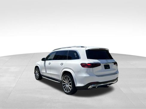 Used 2025 Mercedes-Benz GLS 580 4MATIC image 3
