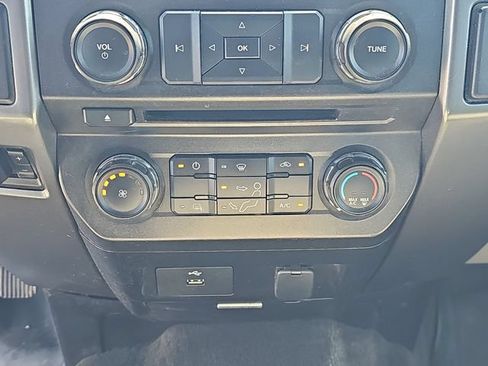Used 2017 Ford F250 XLT AWD/4WD image 23