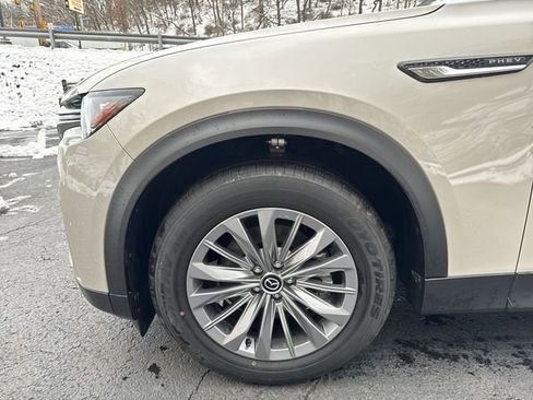Used 2024 MAZDA CX-90 Plug-In Hybrid w/ Preferred AWD/4WD image 21