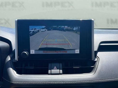 Used 2024 Toyota RAV4 XLE w/ Convenience Package FWD image 22