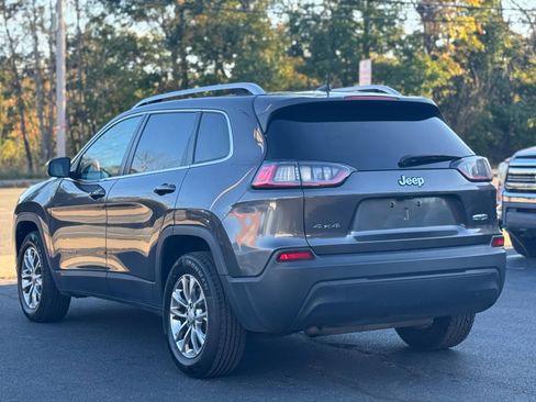 Used 2019 Jeep Cherokee Latitude Plus image 5