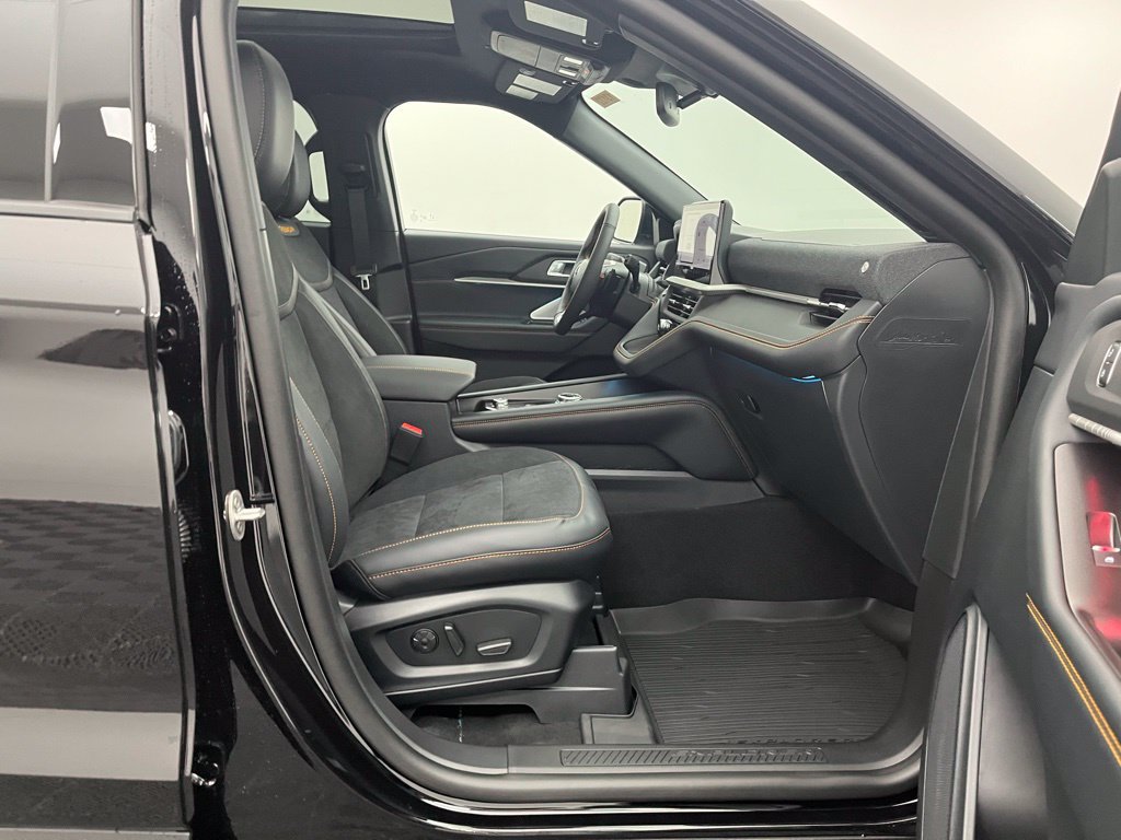 New 2026 Ford Explorer Tremor w/ Tremor Ultimate Package AWD/4WD image 28