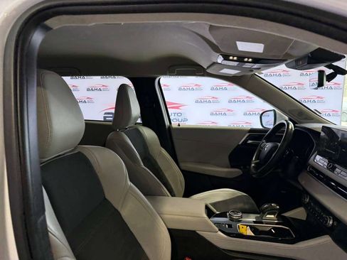 Used 2025 Mitsubishi Outlander Trail Edition image 53