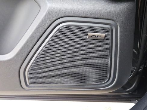 New 2026 Porsche Macan image 14