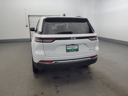 Used 2023 Jeep Grand Cherokee Limited w/ Trailer Tow Prep Group (B) image 6