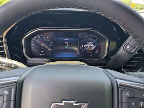 New 2026 Chevrolet Silverado 2500 ZR2 w/ LPO, Dark Essentials Package AWD/4WD image 17