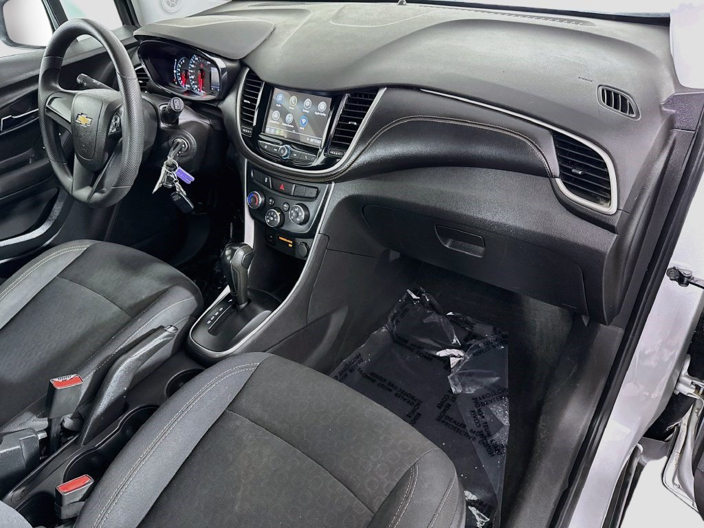 Used 2019 Chevrolet Trax LS FWD image 27